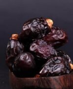 LEEVE DRY FRUITS Brand khajoor kali Fresh Black Qatar Khajoor Wet Dates 200g - Fast UK Delivery - Image 5
