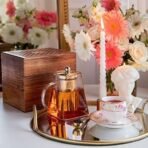 Octavius | Pyramid Glass Tea Pot With GOLD PLATED INFUSER & SESHAM WOOD GIFT BOX - 720 Ml | Removable Infuser & Lid | Heat Resistant | Green Tea Maker | Loose Leaf Tea Maker | Ideal for 4 Cups - Fast UK Delivery - Image 5