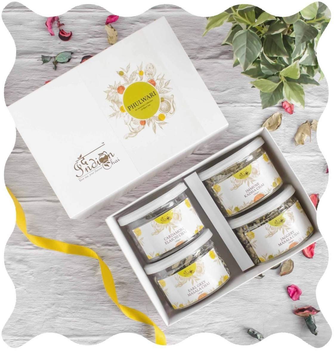 uk71GbTyZxwkL-1.jpg The Indian Chai Phulwari Gift Hamper Assam Tea Leaf 400Gram Set, Diwali Gift Immune Kadha Chai,Cardamom Elaichi Chai,Earl Grey Masala Chai & Jaggery Masala Chai, Immunity,Digestion - Fast UK Delivery - Image 1