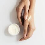 Just Herbs Ultra-Moisturising & Hydrating Vitamin C Day & Night Gel Creme with Amla & Liquorice Root, Protects from UV rays & Reduces Dark Spots - 50 gm - Image 3