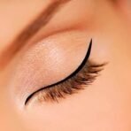KINDED Eye Liner Liquid Waterproof Smudgeproof Longlasting Insta Bold Look Intense Heavenly Soothing Color Pigments Precise Tip Quick Drying Eyeliner (5 ml, Matte Finish - Midnight Black) - Fast UK Delivery - Image 7
