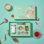 ISVARA Tea Gifts - Goddess Lakshmi Gift Set, The Herb Basket tea box, forest honey, Floral petite candles and Sheesham wood spoon - Fast UK Delivery - Image 2
