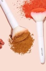 Wet n Wild Vegan Makeup Brush 23.5g- Flat Top Kabuki Soft Brush For Liquid & Mineral Foundation, Blending & Buffing, Ergonomic Handle - Fast UK Delivery - Image 4