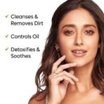 mCaffeine Vitamin C Face Wash for Women with Green Tea & Hyaluronic Acid | Oil Control Face Wash for Oily Skin, Dull & Dry Skin | For Hot & Humid Conditions - 75ml - Fast UK Delivery - Image 3