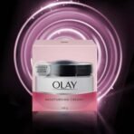 Olay Moisturising Cream | Hydrates and Locks in Moisture | Light Weight and Non Greasy | Normal, Oily, Dry & Combination Skin l 100g - Fast UK Delivery - Image 4