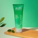Jovees Herbal Tea Tree Oil Control Face Wash for Oily & Sensitive Skin | Paraben & Alcohol-Free, Controls Oil, Prevents Breakouts, Remove Dead Skin | Gentle Cleanser For All Skin Types - 120ml - Fast UK Delivery - Image 4