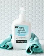 Neutrogena Ultra Gentle Daily Cleanser, 354ml - Fast UK Delivery - Image 4