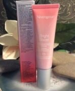 Neutrogena Bright Boost Illuminating Serum 30ml - Fast UK Delivery - Image 4