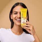 Jovees Herbal Sun Block SPF 45 For Even Toned & Glowing Skin | Suitable For Dry Skin | Sunscreen for UVA/UVB & Blue Light Protection | Lightweight & Non Grassy for Men & Women 100g - Fast UK Delivery - Image 4