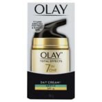 Olay Total Effects Anti Ageing Skin Cream (Moisturizer)| Fights 7 Signs of Ageing | With Niacinamide and Green Tea Extracts | Normal, Oily, Dry, Combination Skin | 50g (Gentle SPF 15) - Fast UK Delivery - Image 4
