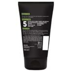 L'Oreal Paris PROFESSIONAL PARIS Men Expert, Pure Charcoal Purifying Daily Face Wash for Men - 100ml - Fast UK Delivery - Image 3
