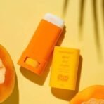 Aqualogica Glow+ Dewy Sunstick With Papaya & Vitamin C - 20G, Spf 30, Spf 50, All - Fast UK Delivery - Image 5