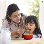 Kellogg's Corn Flakes Real Almond Honey 650g | High in Iron, Vitamin B1, B2, B3, B6 & C | Naturally Cholesterol Free | Corn Flakes, Breakfast Cereal (Pack of 2) - Fast UK Delivery - Image 5