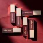 mCaffeine Shades Velvet Blur Matte Liquid Lipstick | 12 Hrs Intense Stay | Lightweight & Non-drying, Blurs Lip Creases | Transferproof & Smudgeproof | 4 ml - Passionate Crimson (Muted Rose) - Fast UK Delivery - Image 7
