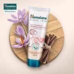 Himalaya Clear Complexion Bright Face Wash, Pomegranate, 100 ml - Fast UK Delivery - Image 3
