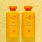 Aqualogica Glow+ Squishy Shower Gel with Vitamin C & Papaya - 250 ml (Pack of 2) - Fast UK Delivery - Image 5