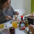 ABBIE'S BBQ Sauce Classic 510 g + BBQ Sauce Hot 510 g, Pack of 1 each, Perfect on the barbeque grill l Enjoy with Grilled Vegetables & honey glazed meats| Add to pizza sauce for smoky zing| Mix with Mozzarella cheese onto your Pizza Base - Fast UK Delivery - Image 6