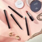LAKME Absolute Explore EyeShadow Stick Shimmering Gold 1.4g - Fast UK Delivery - Image 6