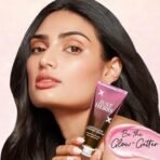 Just Herbs Lumi Glow Strobe Cream with Lotus & Sandalwood (Sunlit Gleam, 30 g) - Fast UK Delivery - Image 4