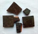 Organic Bites Kala Kattha/Raw Katha Cubes/Black Catechu/Katha/Black Cutch/Cashoo/Khayer/Kher/Dant-Dhavan/Gayatrin/Kaachu/Khadiramu/Karunkaali -200 gm - Fast UK Delivery - Image 2