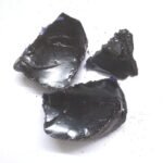 Organic Bites Kala Kattha/Raw Katha Cubes/Black Catechu/Katha/Black Cutch/Cashoo/Khayer/Kher/Dant-Dhavan/Gayatrin/Kaachu/Khadiramu/Karunkaali -100 gm - Fast UK Delivery