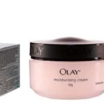 Olay Day Cream Natural Aura Glowing Radiance Cream SPF 15, 50g & Olay Natural Aura Vitamin B3, Pro B5, E with UV Protection,40 gm & Olay Moisturising Cream, 50g - Fast UK Delivery