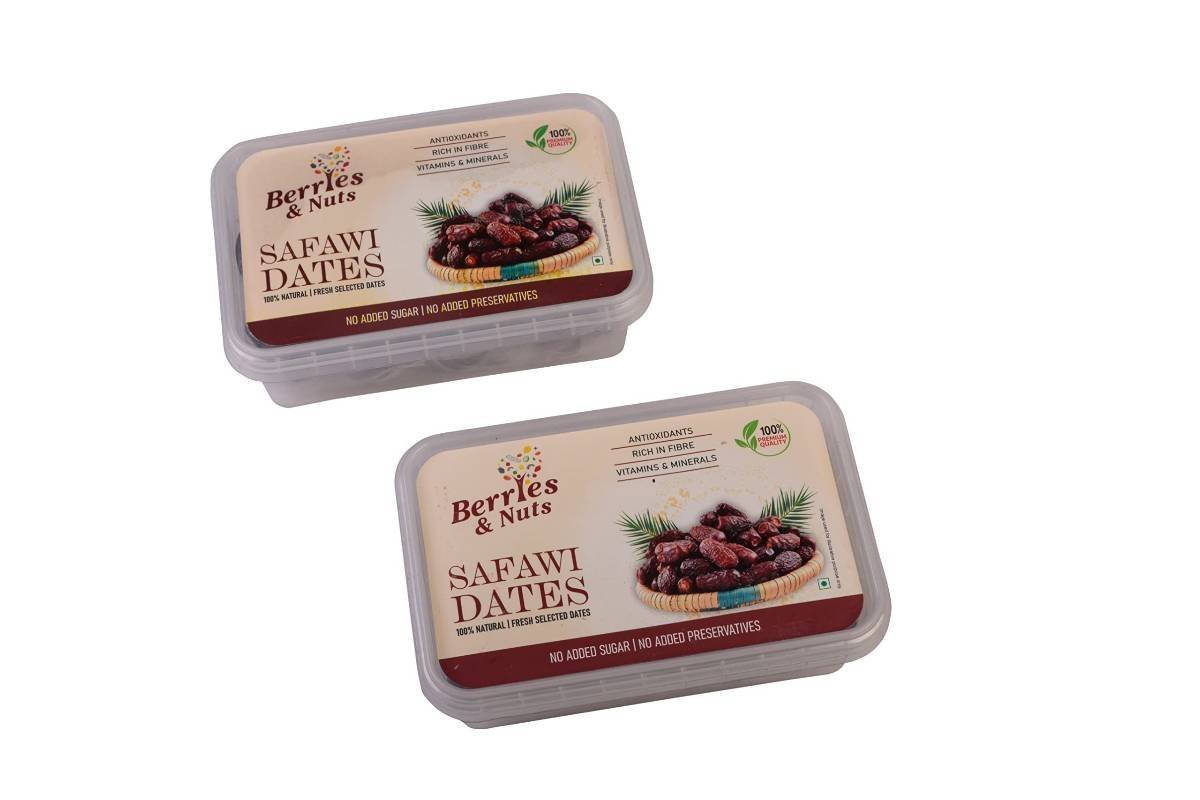 uk71Wy421WWrL-1-1.jpg Berries And Nuts Premium Jumbo Hand Picked Fresh Safavi Dates|Kalmi Dates, Safawi Dates|1 Kg|2 Box Of 500 Grams - Fast UK Delivery - Image 1