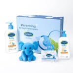 Cetaphil Baby Gift packs with Soft Toy | Calendula Comfort Essentials | Cetaphil Baby Daily Lotion with Organic Calendula (400 ml), Cetaphil Baby Wash and Shampoo with Organic Calendula (400 ml) & Cetaphil Baby Mild Bar (75 gms) with Soft toy - Fast UK Delivery