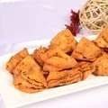 Avon Dalsev Wale | Tea-time: Tikoni Mathri | Crispy Indian snack 400 gram - Fast UK Delivery