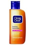 Clean & Clear Foaming Face Wash, 150ml - Fast UK Delivery - Image 2