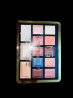 Aklaris Gorgeous Colors Eyeshadow & Highlighter Mix Palette 23.5g, Multicolor | Long-Lasting & Highly Pigmented - Fast UK Delivery - Image 5