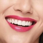 SHISEIDO Lipstick 421-Live Wire (Satin) - Fast UK Delivery - Image 4