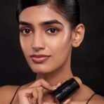 RENEE Hot Shot Face & Body Glowstick 30gm, Moisturizing, Weightless, Shimmery Finish Illuminating Stick | Infused With Rosehip & Avocado Oil, Boosts Skin Radiance Instantly - Fast UK Delivery - Image 6