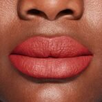 SHISEIDO Modern Mattee Powder Lipstick 525 -Sound Check 4 ml - Fast UK Delivery - Image 5