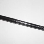 AVON Ultra glimmerstick Lip Liner-Red Brick - Fast UK Delivery