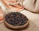 Vedaka Whole Black Cardamom, 100g & Amazon Brand - Vedaka Black Peppercorn (Kali Mirch), 100 g - Fast UK Delivery - Image 7