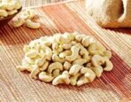 Vedaka Whole Cashews, (200g) With Vedaka Whole Almonds, (200g) - Fast UK Delivery - Image 4