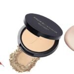 FACESCANADA Weightless Stay Matte Compact Vitamin E & Shea Butter, Spf 20 Natural 02, 9 g & Weightless Matte Finish Foundation Mini 18 ml, Ivory 01 & Liquid Sindoor, Red, 2.5 ml - Fast UK Delivery